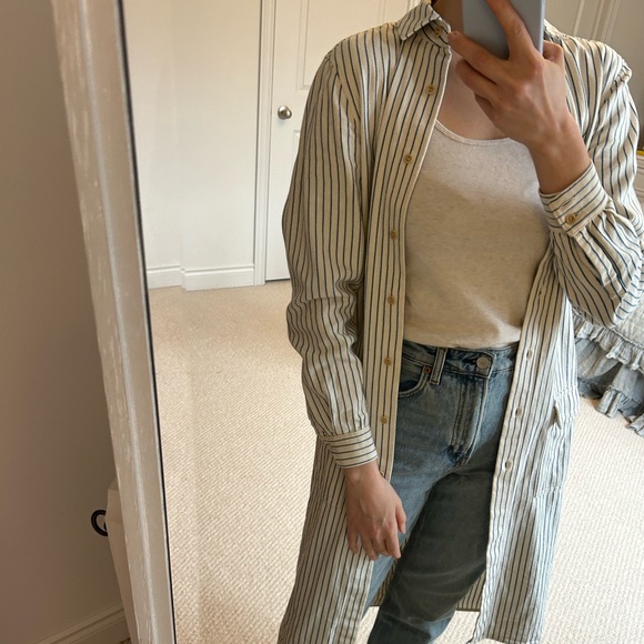 Cream and light blue striped button-down/jacket from King & Tuckfield size small - Picture 7 of 7